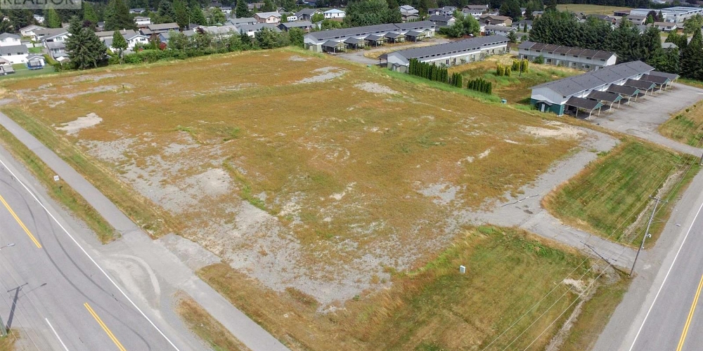 1015 1050 NALABILA BOULEVARD Kitimat Photo 3