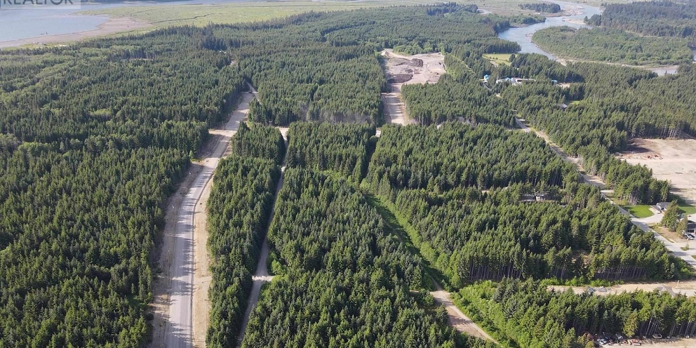 257 LOGANBERRY AVENUE Kitimat Photo 4