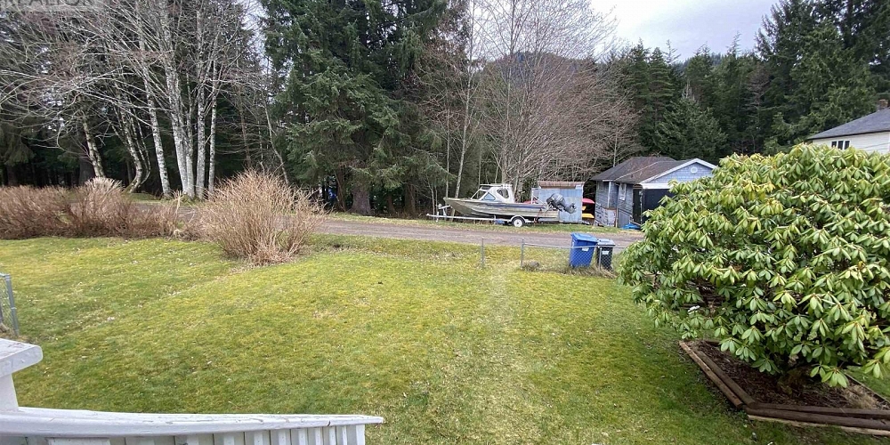 534 E 11TH AVENUE Prince Rupert Photo 4