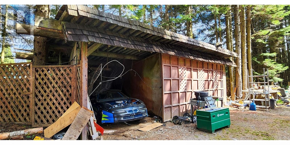 24 CHINOOK AVENUE Kitimat Photo 2
