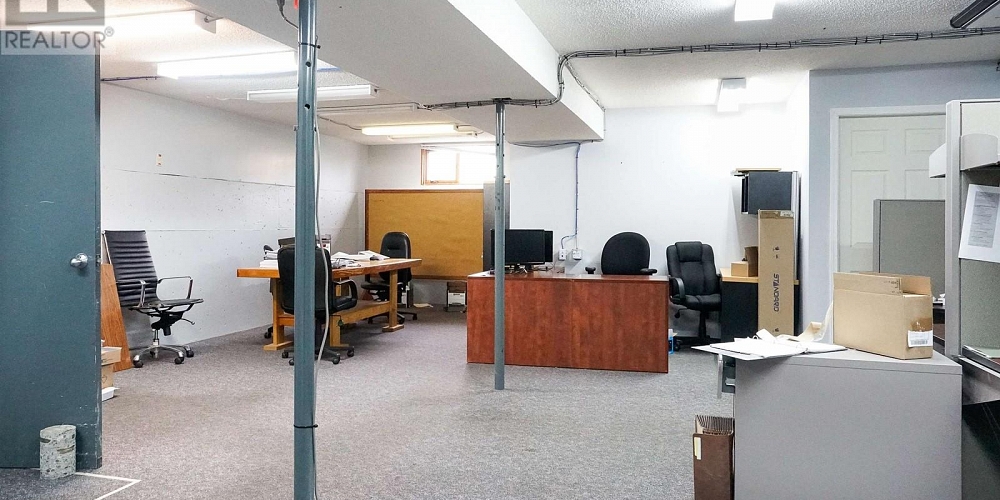 322 INDUSTRIAL AVENUE Kitimat Photo 9