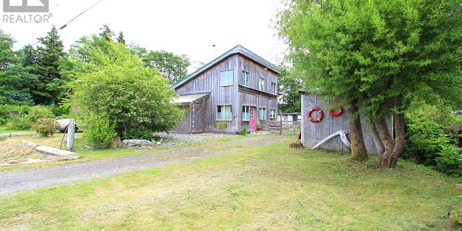 1558 MILLARD STREET Masset Photo 9