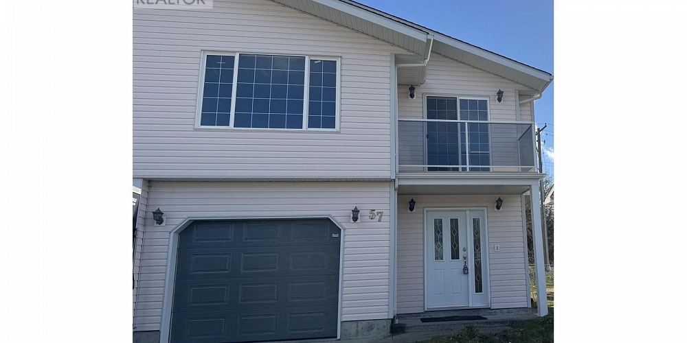 57 HALLMAN STREET Kitimat Photo 2
