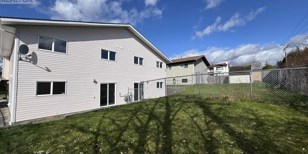 57 HALLMAN STREET Kitimat Photo 26