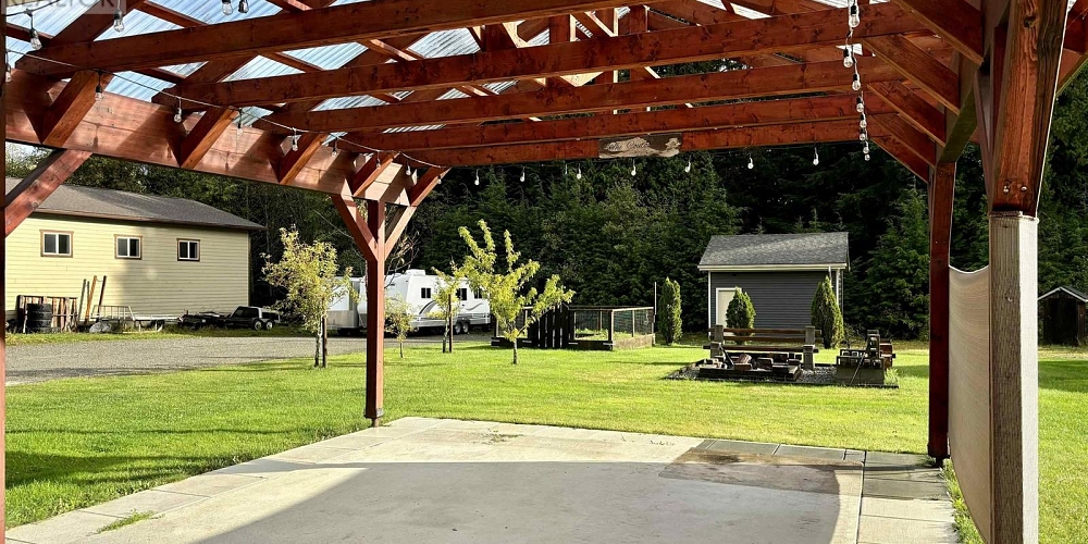 26 BLUEBERRY AVENUE Kitimat Photo 17