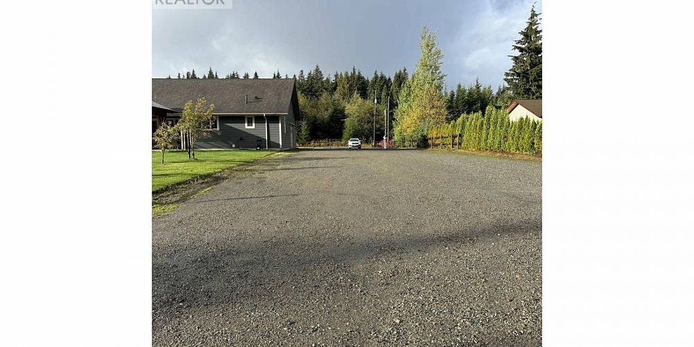 26 BLUEBERRY AVENUE Kitimat Photo 21