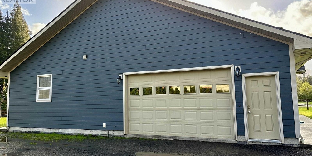 26 BLUEBERRY AVENUE Kitimat Photo 23
