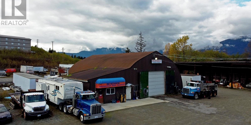 2131 FOREST AVENUE Kitimat Photo 4