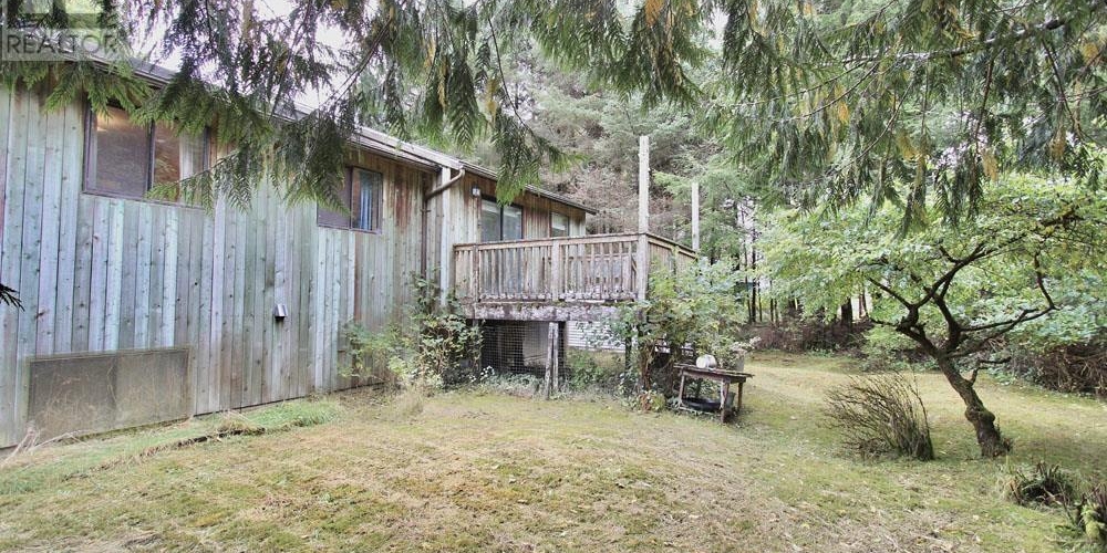 2092 TEAL BOULEVARD Masset Photo 30