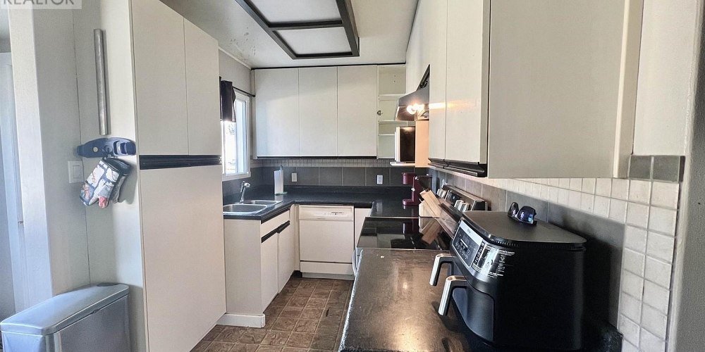 20 BRANT STREET Kitimat Photo 18