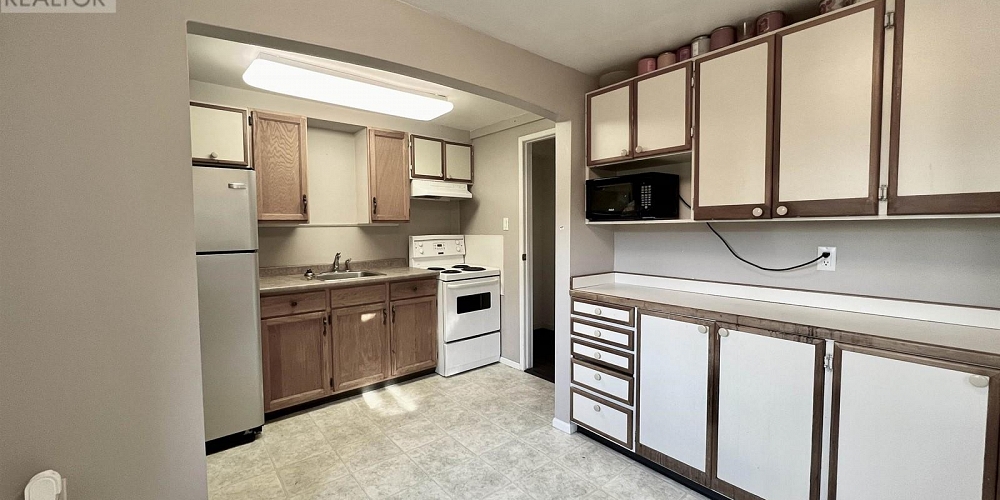 20 BRANT STREET Kitimat Photo 6