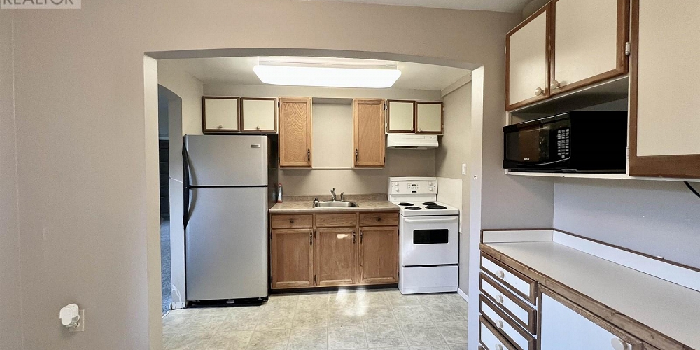 20 BRANT STREET Kitimat Photo 7