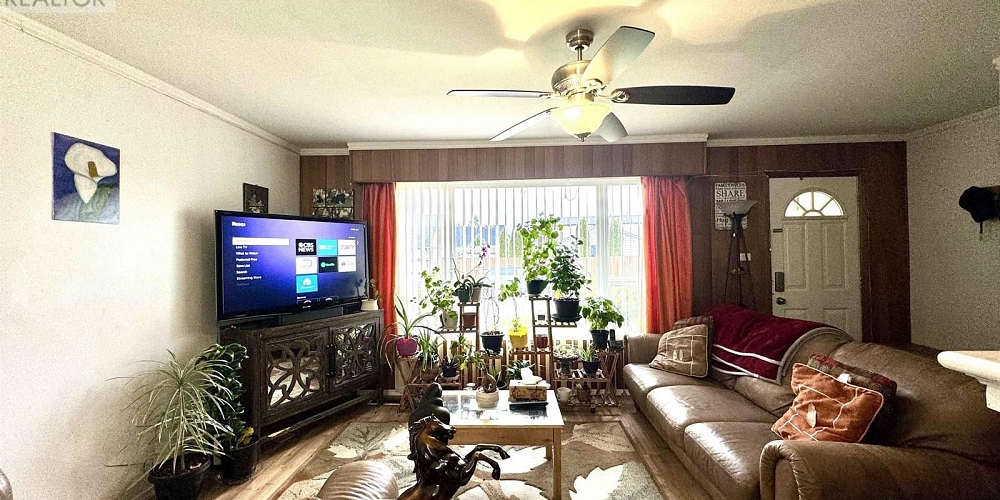 43 SWALLOW STREET Kitimat Photo 5
