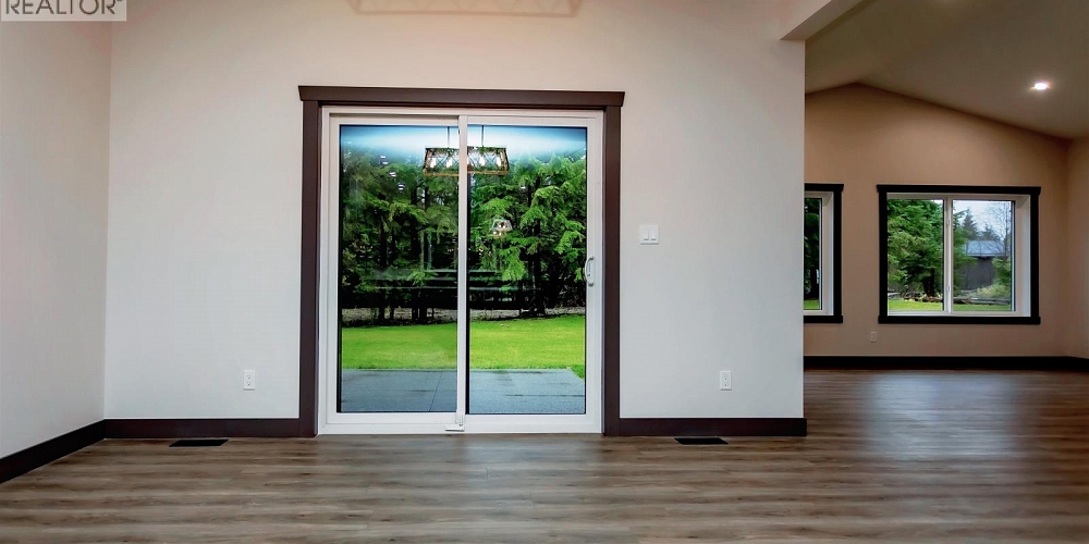 273 LOGANBERRY AVENUE Kitimat Photo 11