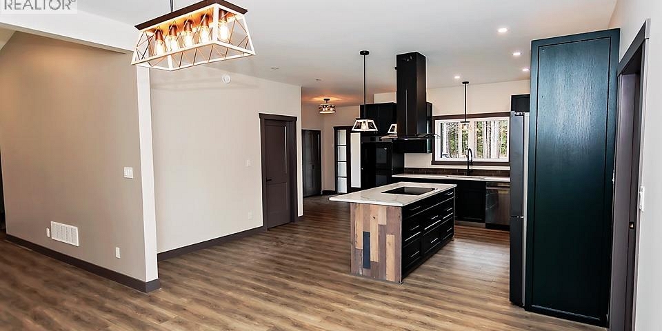 273 LOGANBERRY AVENUE Kitimat Photo 18