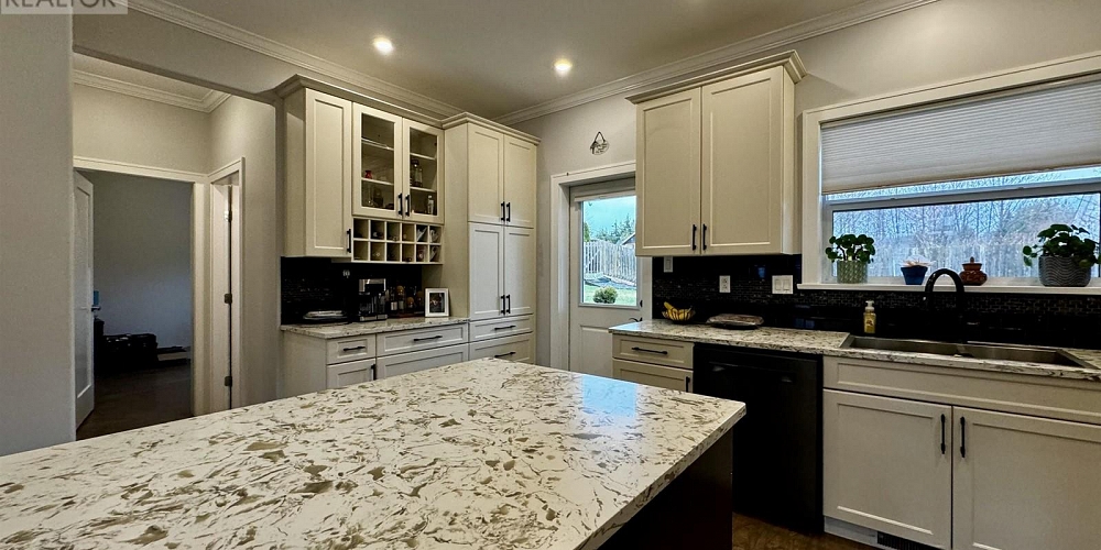 1005 EDWARD AVENUE Prince Rupert Photo 16