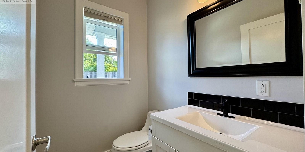 1005 EDWARD AVENUE Prince Rupert Photo 16