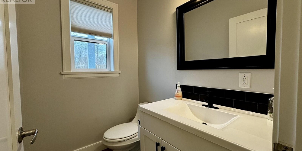 1005 EDWARD AVENUE Prince Rupert Photo 18