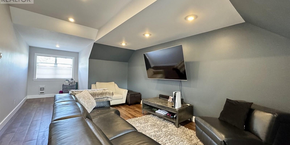 1005 EDWARD AVENUE Prince Rupert Photo 21