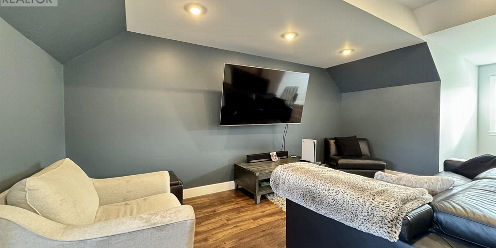 1005 EDWARD AVENUE Prince Rupert Photo 24
