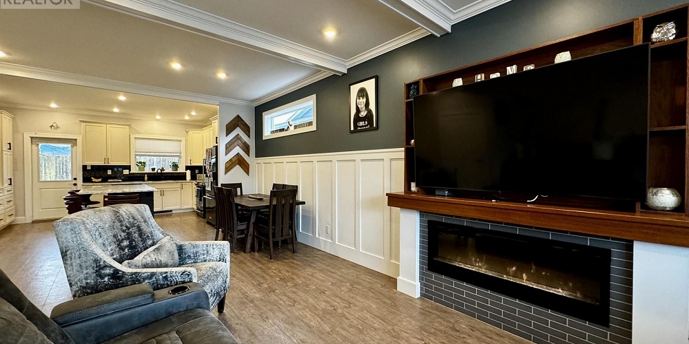 1005 EDWARD AVENUE Prince Rupert Photo 6