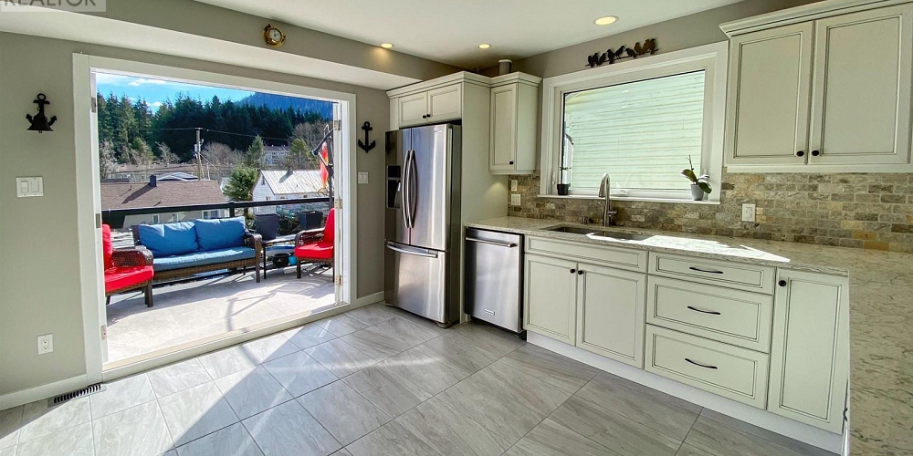 1332 E 7TH AVENUE Prince Rupert Photo 6
