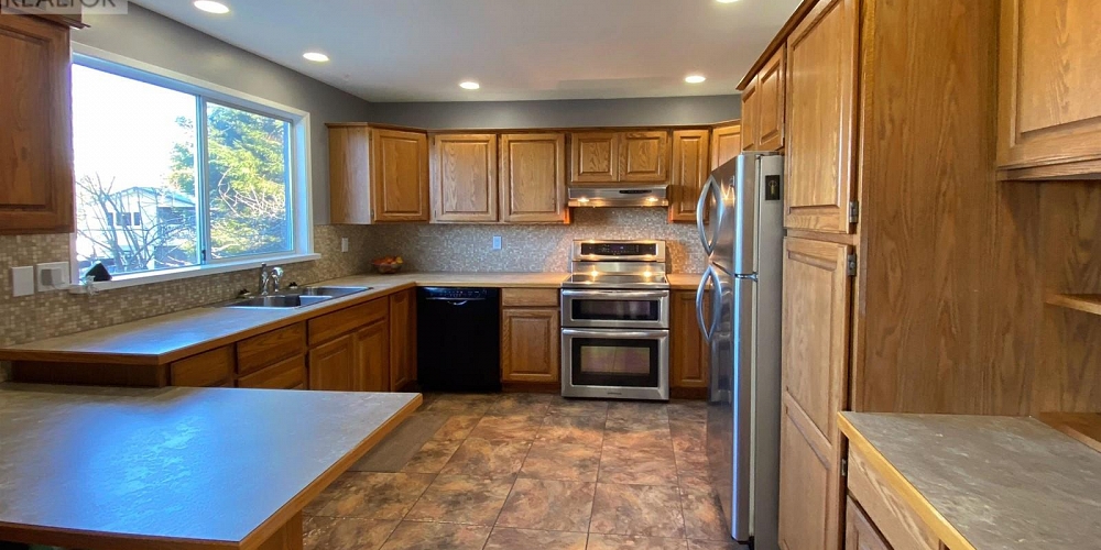 121 CADE PLACE Prince Rupert Photo 9