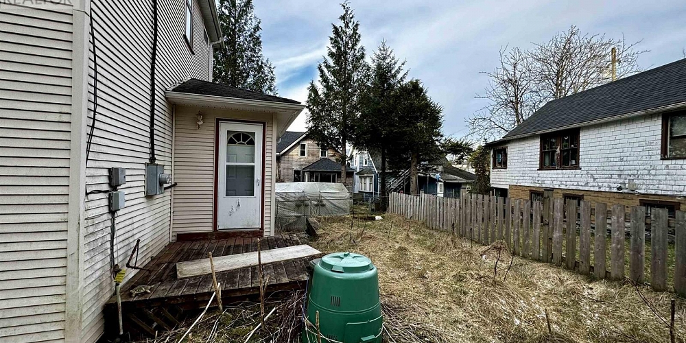 860 W 6TH AVENUE Prince Rupert Photo 28