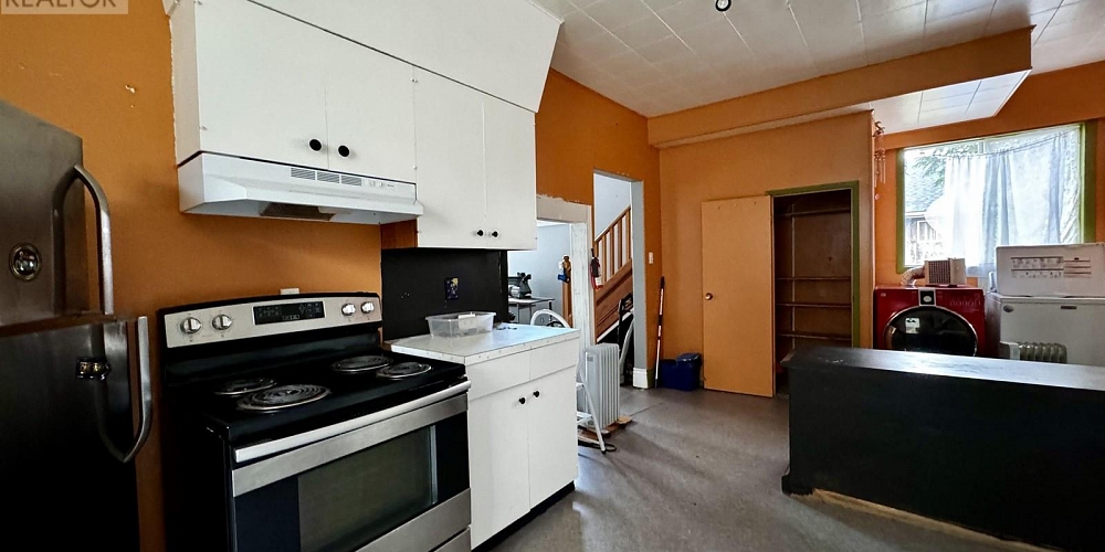 860 W 6TH AVENUE Prince Rupert Photo 6