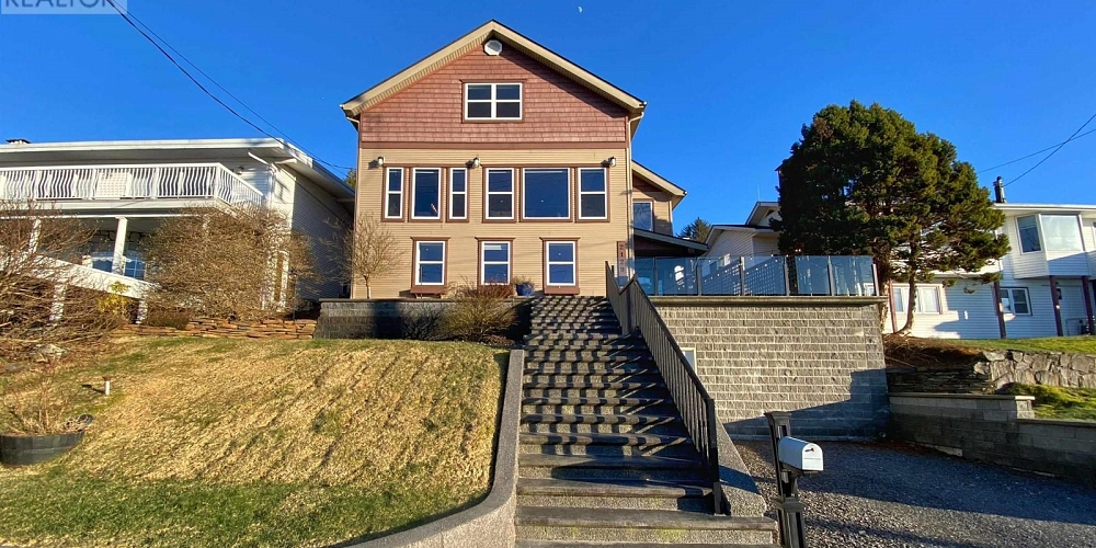 2129 GRAHAM AVENUE Prince Rupert Photo 3