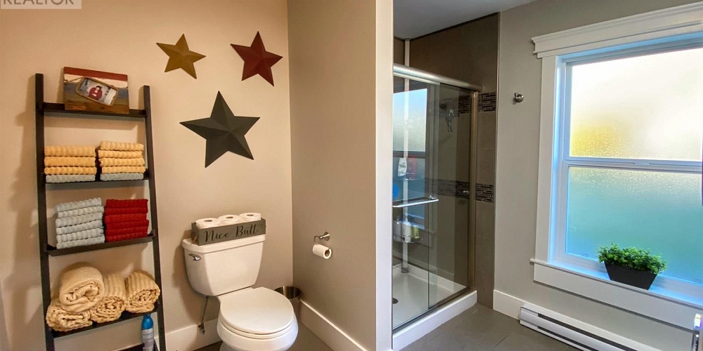 2129 GRAHAM AVENUE Prince Rupert Photo 32