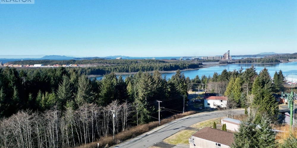 575 EVERGREEN DRIVE Port Edward Photo 8