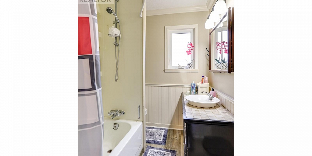 67 SWALLOW STREET Kitimat Photo 16