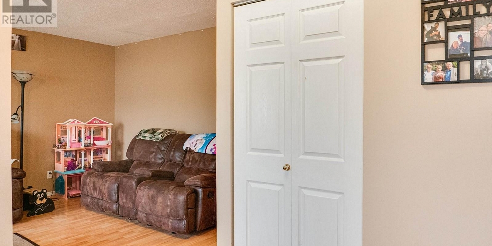 44 CARSWELL STREET Kitimat Photo 2