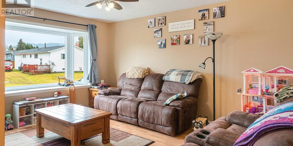 44 CARSWELL STREET Kitimat Photo 5