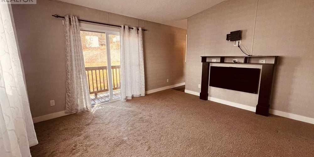 52 3614 KALUM STREET Terrace Photo 8