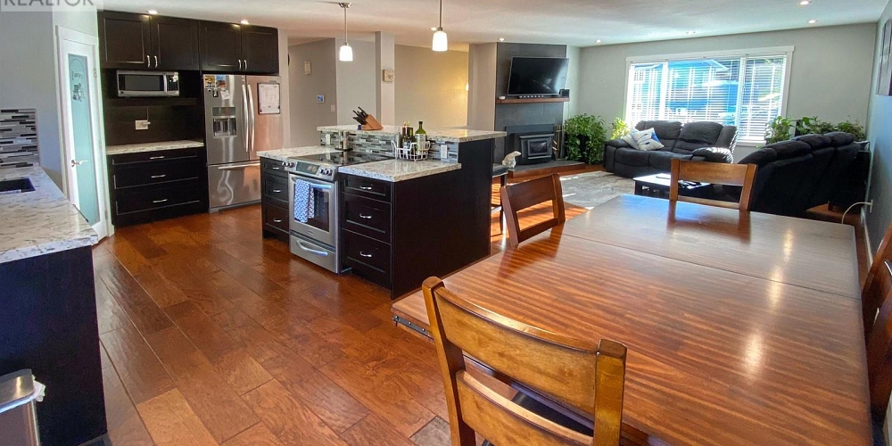 161 CRESTVIEW DRIVE Prince Rupert Photo 8