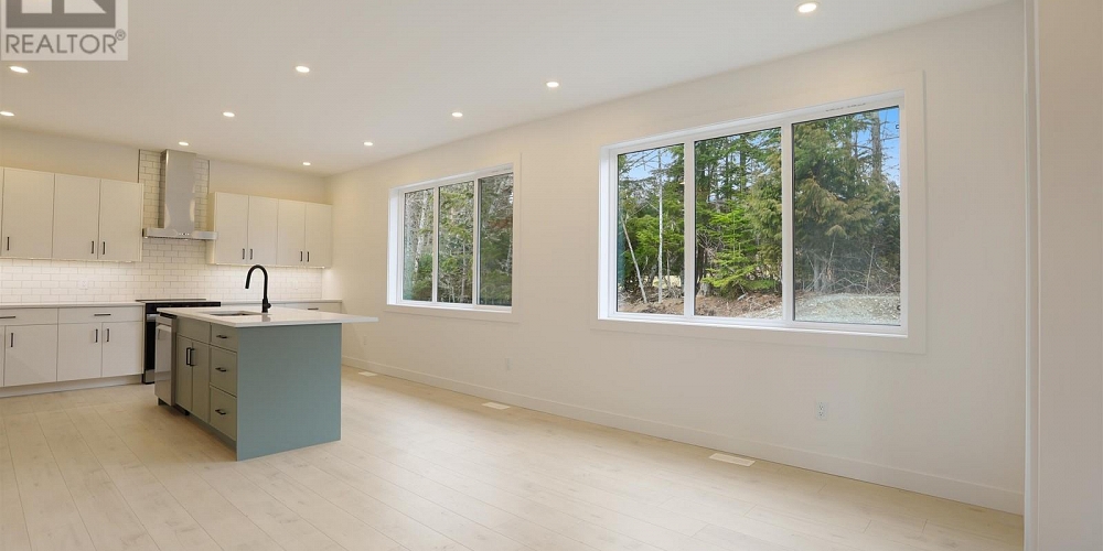 173 WAKITA STREET Kitimat Photo 8