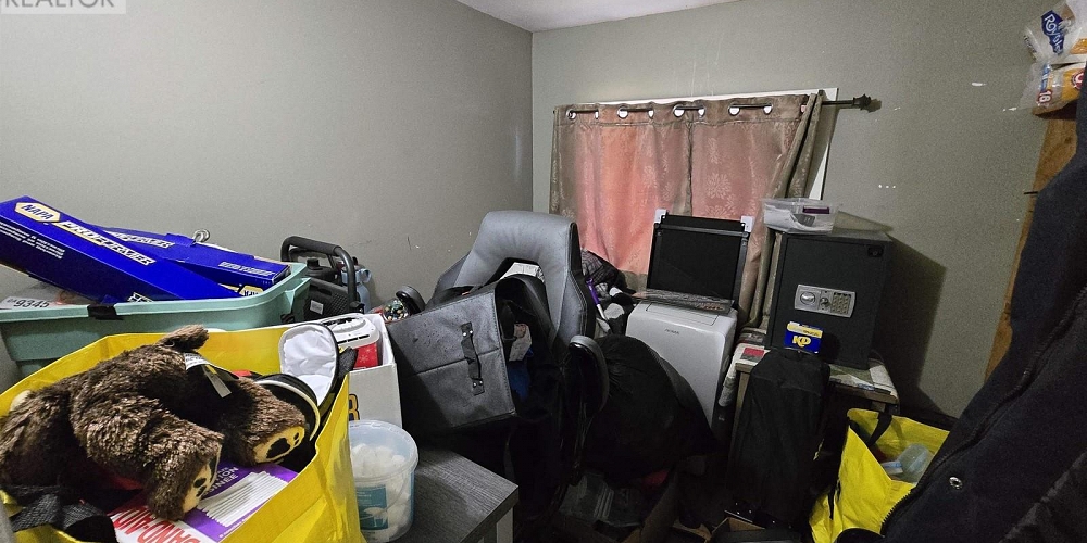 29 584 COLUMBIA AVENUE Kitimat Photo 5