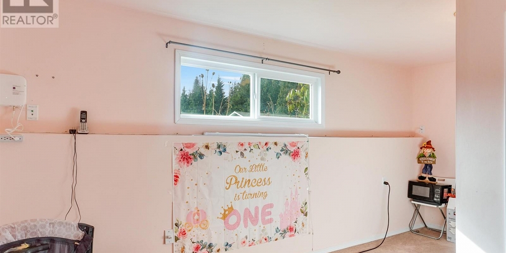 1124 TWEEDSMUIR AVENUE Kitimat Photo 9