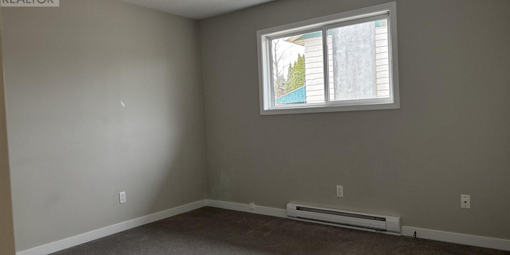 7 CHARLES STREET Kitimat Photo 10