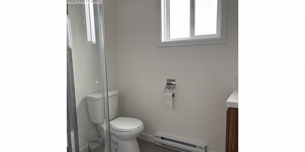 7 CHARLES STREET Kitimat Photo 9