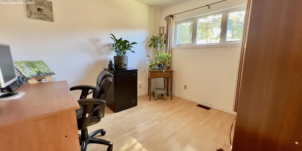 31 GWYN STREET Kitimat Photo 18