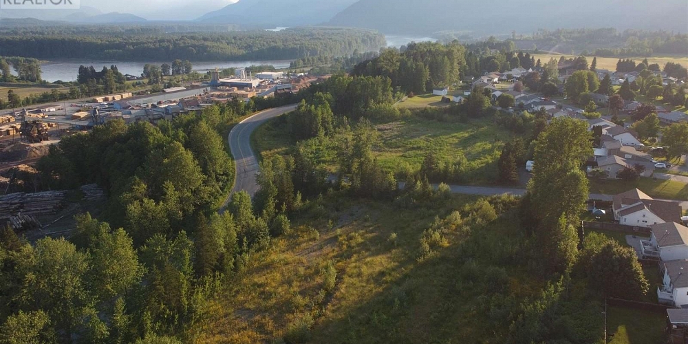 3402 FLOYD STREET Terrace Photo 3