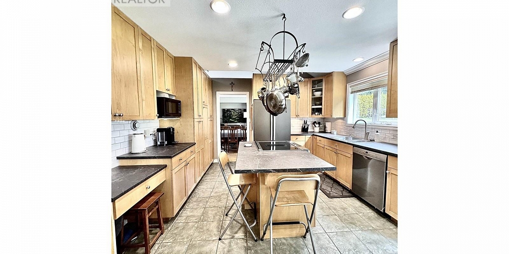 22 STICKNEY STREET Kitimat Photo 3