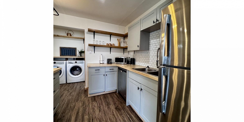 420 W 9TH AVENUE Prince Rupert Photo 10