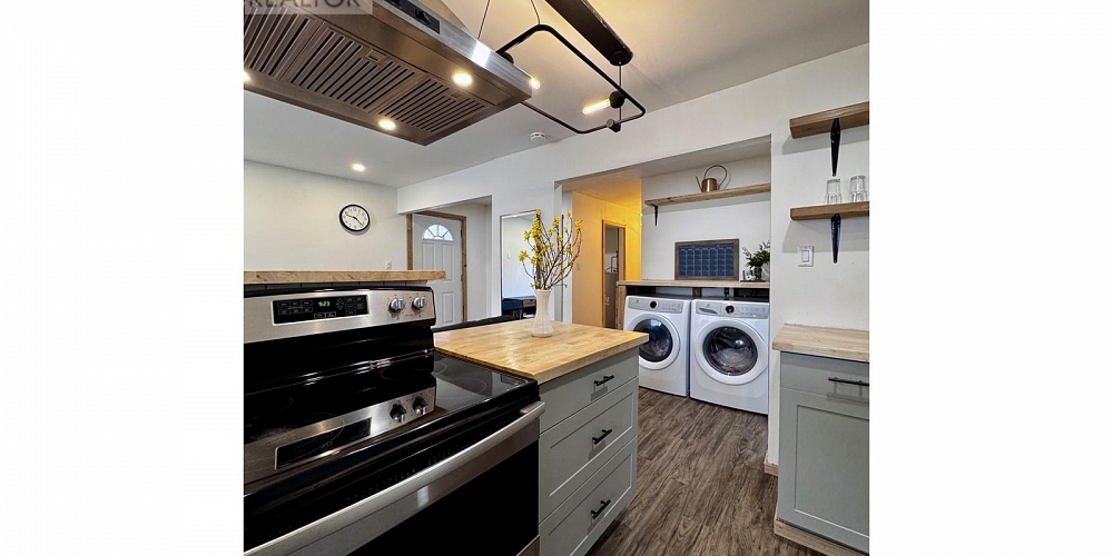 420 W 9TH AVENUE Prince Rupert Photo 11
