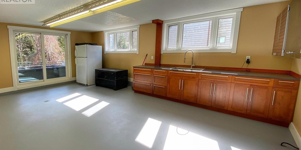 1121 SUMMIT AVENUE Prince Rupert Photo 35