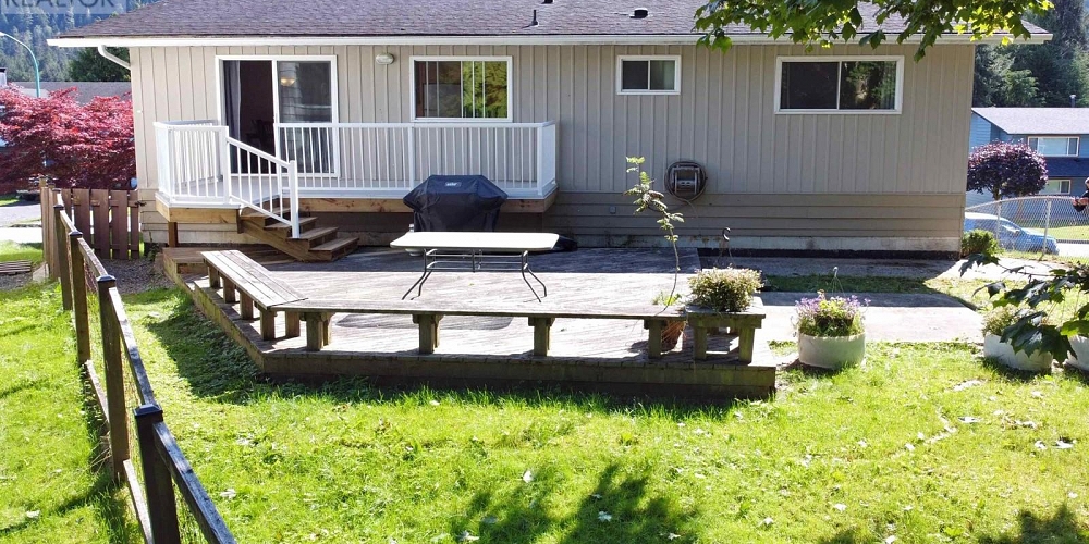 315 ALBERTA PLACE Prince Rupert Photo 3