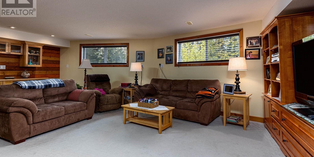 3009 SOLOMON WAY Terrace Photo 18